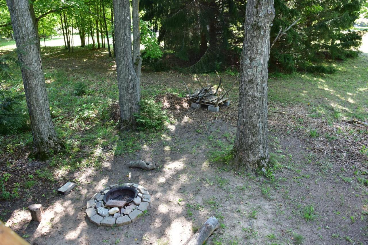 Quiet And Comfy 3Bed/2Bath - Chalet With Hot Tub. Cedar ภายนอก รูปภาพ